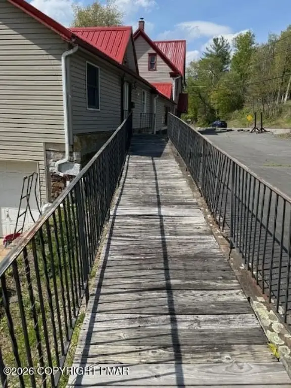 Picture 5
