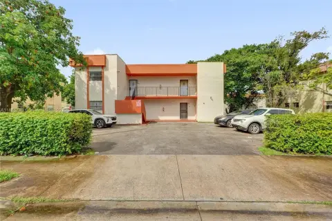 Renovated Fourplex in Miami