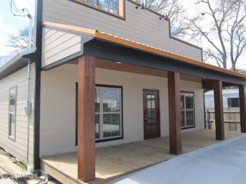 Flex Space with Showroom