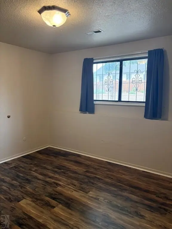 Picture 23