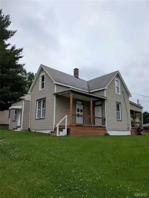 Turnkey Triplex in Belleville, Illinois