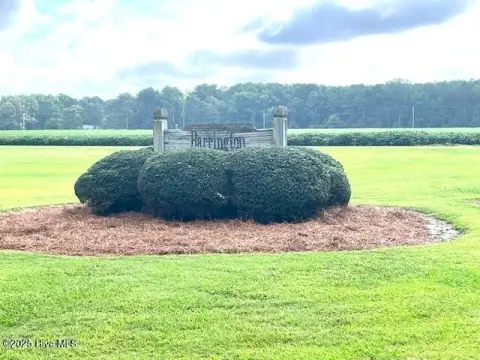 Residential Land in Quiet Neighborhood