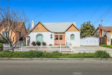 Charming Alhambra Duplex with Upgrades