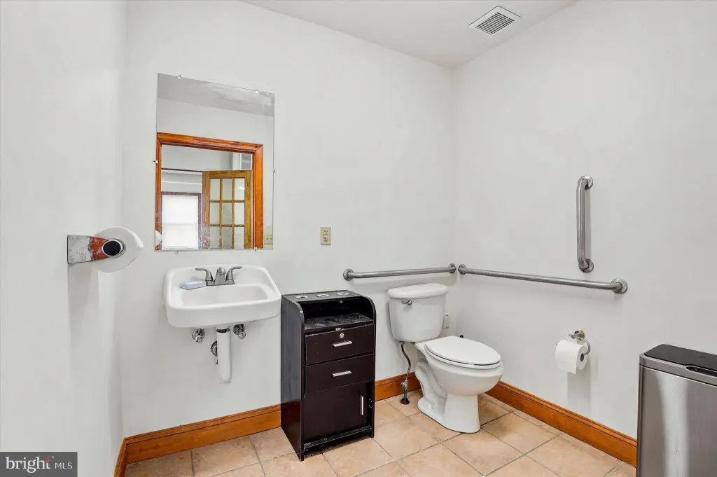 Picture 16