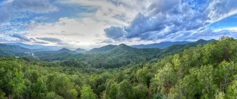 Ridgetop Retreat with Mountain Views
