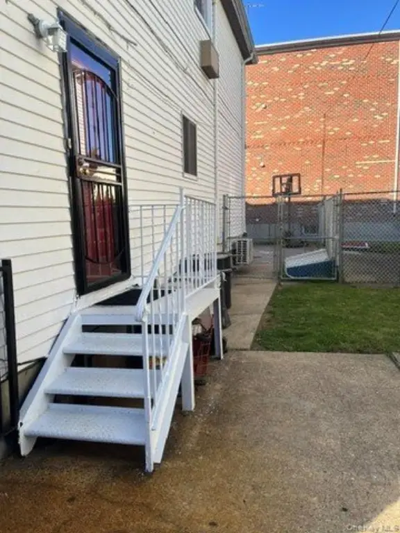 Picture 7