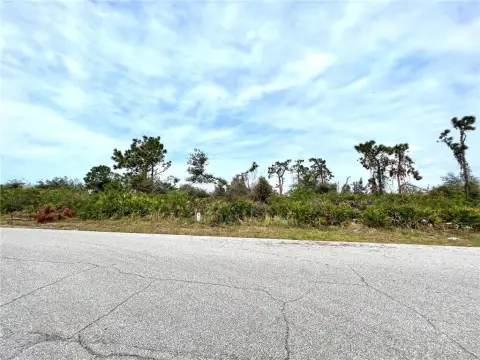 Vacant Land in Growing Area