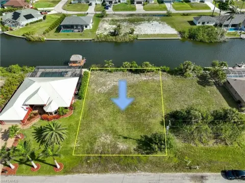 Canal Lot in Cape Coral