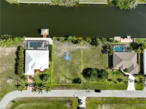 Canal Lot in Cape Coral