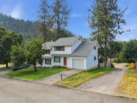 Remodeled Duplex with Two-Car Garages