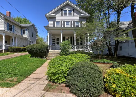 Branford Live/Work Rental Opportunity