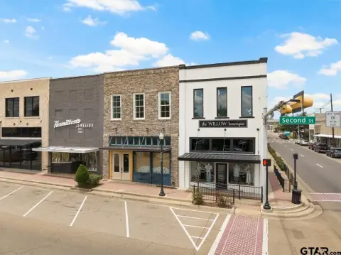 Downtown Commercial Building Opportunity
