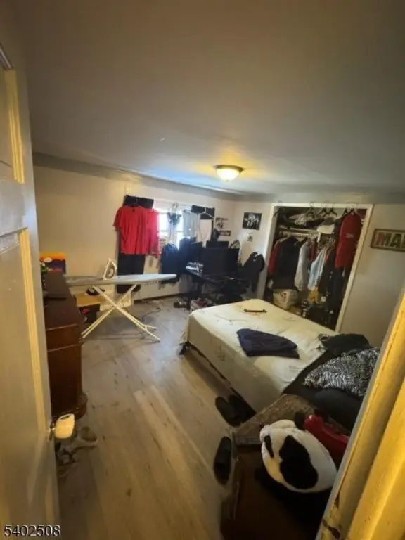 Picture 10