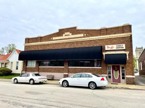 Historic Commercial Building in Downtown