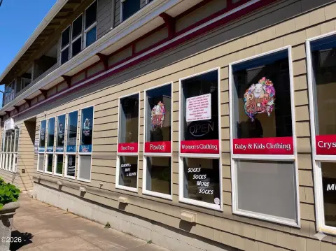 Two-Unit Retail Space