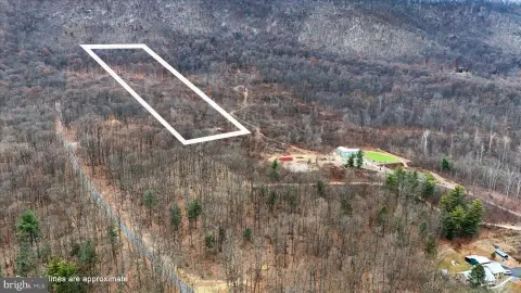 Residential Lot Backing Cacapon Park