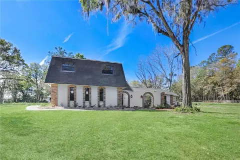 Renovated Ocala Home with Barn