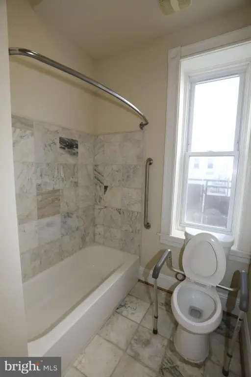 Picture 12