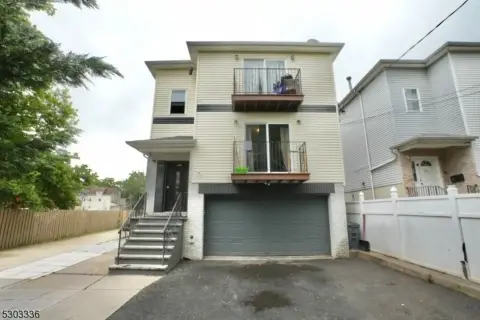 Newark City Multi-Family Triplex