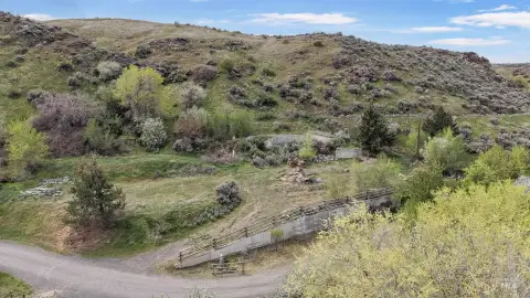 Land Near Banbury Springs