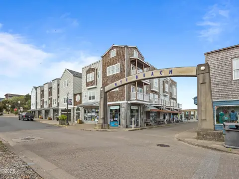 Six-Unit Retail Condominium Property