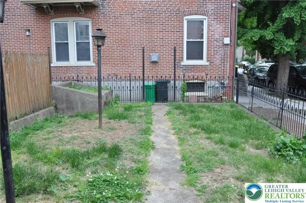 Picture 11