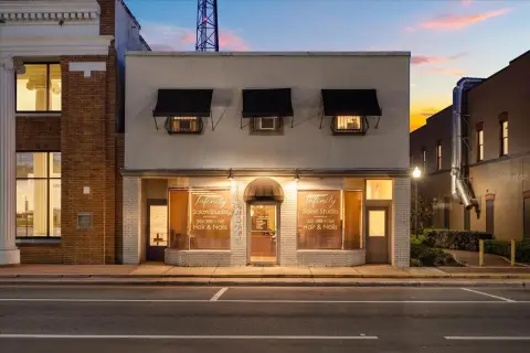 Mixed-Use Building With Apartments