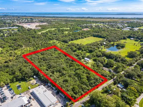 Residential Land in Fort Pierce