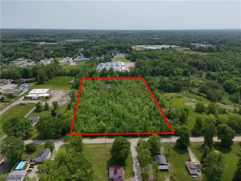 Commercial Land in Ashtabula, Ohio