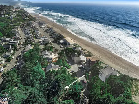 Lincoln City Vacant Lot