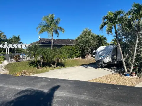 Chokoloskee RV Lot with Boat Slip