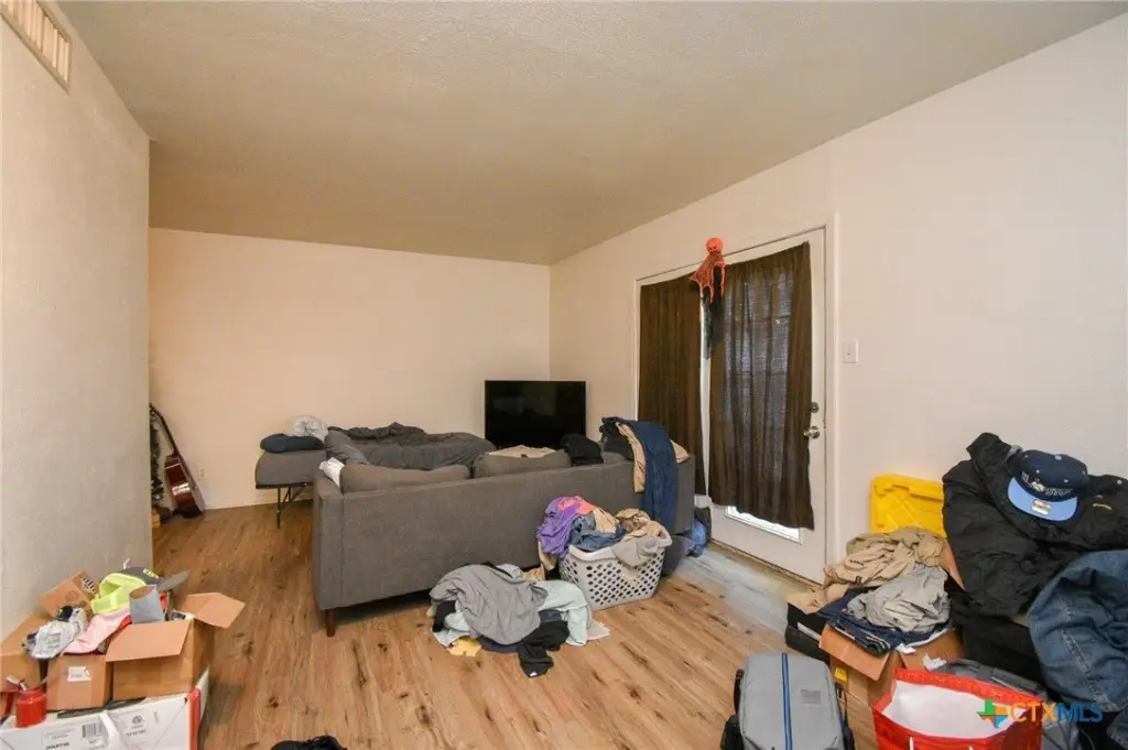 Picture 24