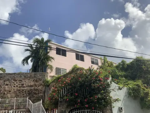 Spacious Multifamily Property in St. Thomas