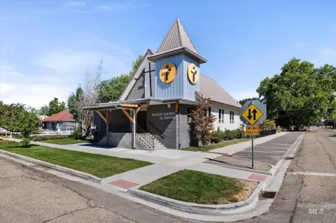 Nampa Church with Multifamily Potential