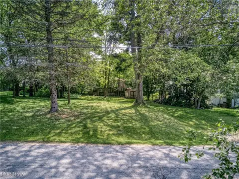 Residential Land in Cuyahoga Falls