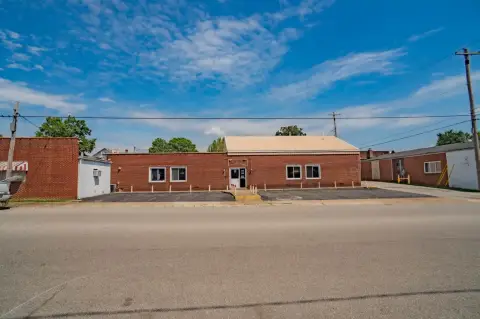 Operating Restaurant/Bar in Tell City