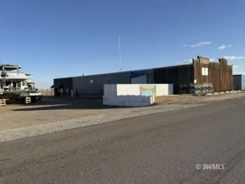 Commercial Property in Big Water, UT
