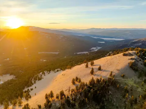 Kila Land with Cabin