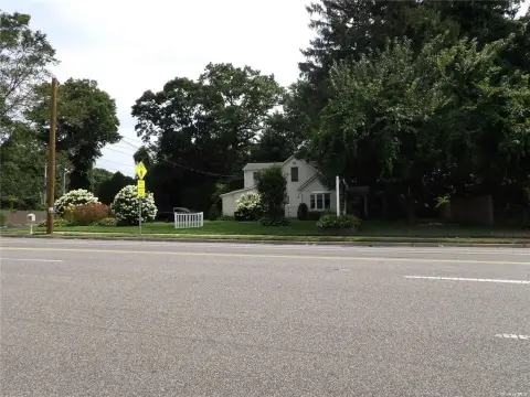 Commercial Property in Miller Place