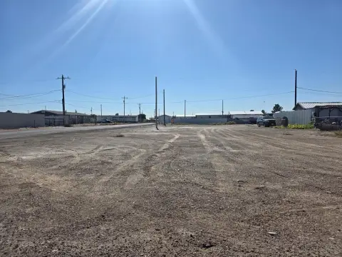Corner Lot in Pecos, TX