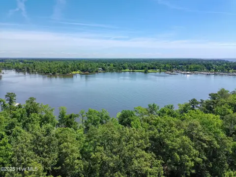 Waterfront Acreage in Hertford, NC