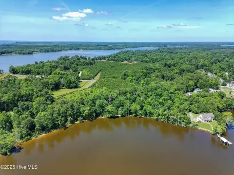 Waterfront Acreage in Hertford, NC