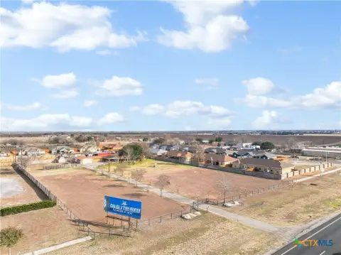 Live/Work Property on Commercial Land