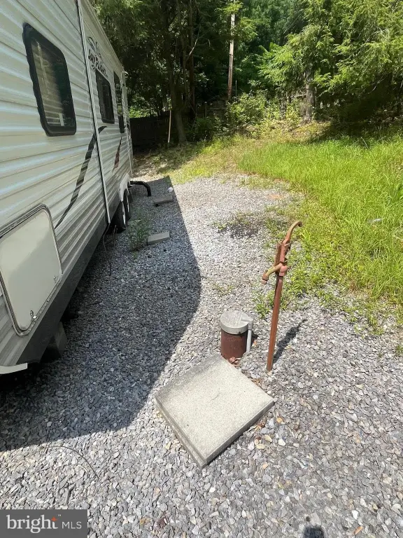 Picture 4