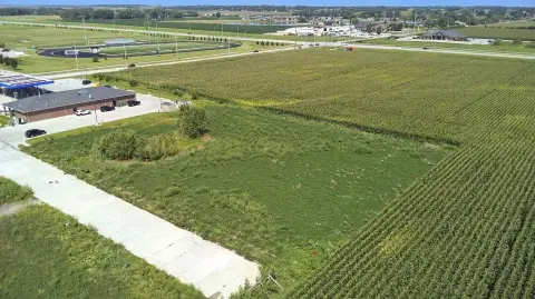 Commercial Lots in High-Traffic Area