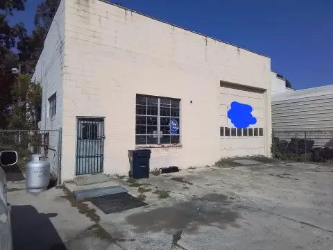 Open-Interior Flex Building