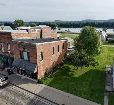 Mixed-Use Building With Apartment