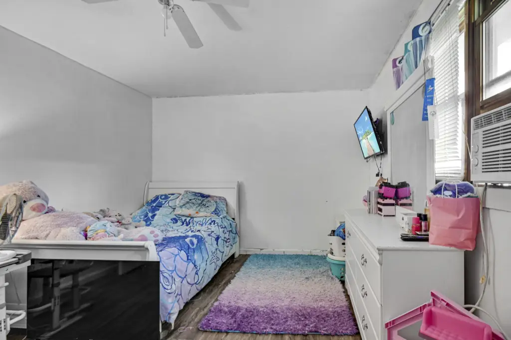 Picture 9
