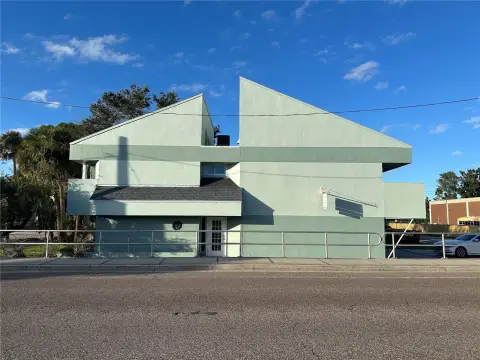 Updated Office in Indian Rocks