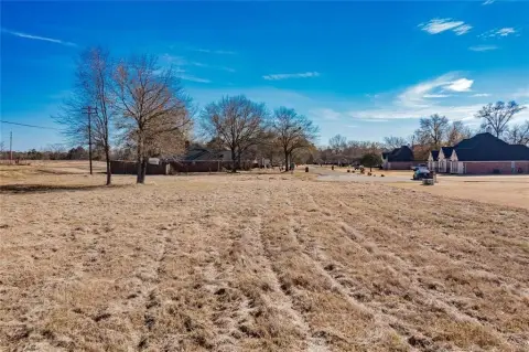 Residential Land in Mineola, Texas